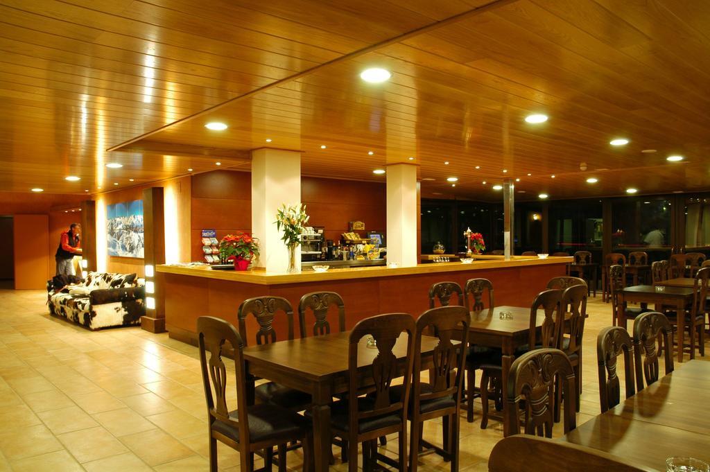 Hotel & Restaurante Pena Arros Exterior photo